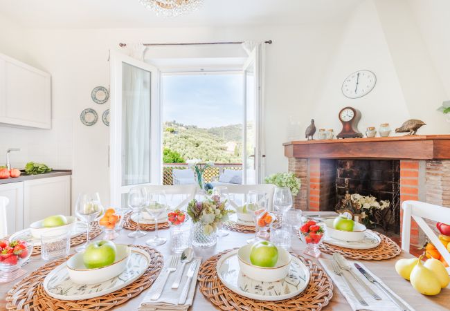 Villa i Massarosa - Smart and Convenient Sea View Villa with Pool in Lucca Villa i Massarosa - Smart and Convenient Sea View Villa with Pool in Lucca