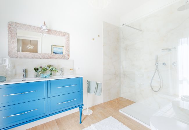 Villa i Massarosa - Smart and Convenient Sea View Villa with Pool in Lucca Villa i Massarosa - Smart and Convenient Sea View Villa with Pool in Lucca