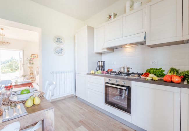 Villa i Massarosa - Smart and Convenient Sea View Villa with Pool in Lucca Villa i Massarosa - Smart and Convenient Sea View Villa with Pool in Lucca