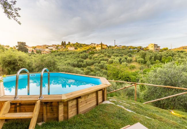 Villa i Massarosa - Smart and Convenient Sea View Villa with Pool in Lucca Villa i Massarosa - Smart and Convenient Sea View Villa with Pool in Lucca