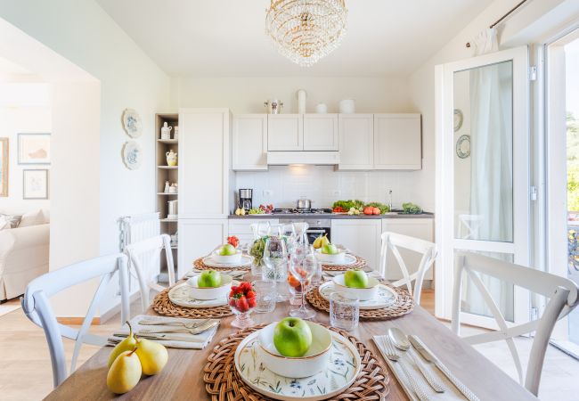 Villa i Massarosa - Smart and Convenient Sea View Villa with Pool in Lucca Villa i Massarosa - Smart and Convenient Sea View Villa with Pool in Lucca