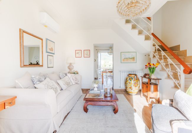 Villa i Massarosa - Smart and Convenient Sea View Villa with Pool in Lucca Villa i Massarosa - Smart and Convenient Sea View Villa with Pool in Lucca