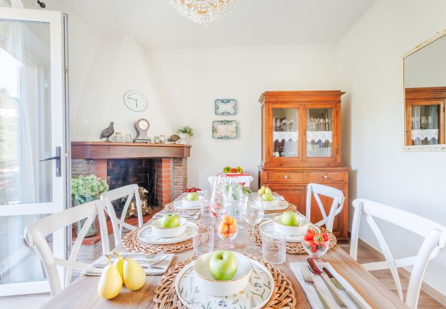 Villa i Massarosa - Smart and Convenient Sea View Villa with Pool in Lucca Villa i Massarosa - Smart and Convenient Sea View Villa with Pool in Lucca