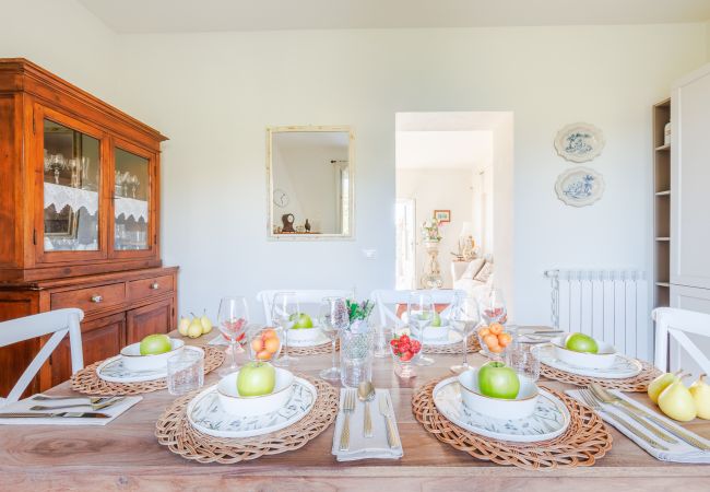 Villa i Massarosa - Smart and Convenient Sea View Villa with Pool in Lucca Villa i Massarosa - Smart and Convenient Sea View Villa with Pool in Lucca