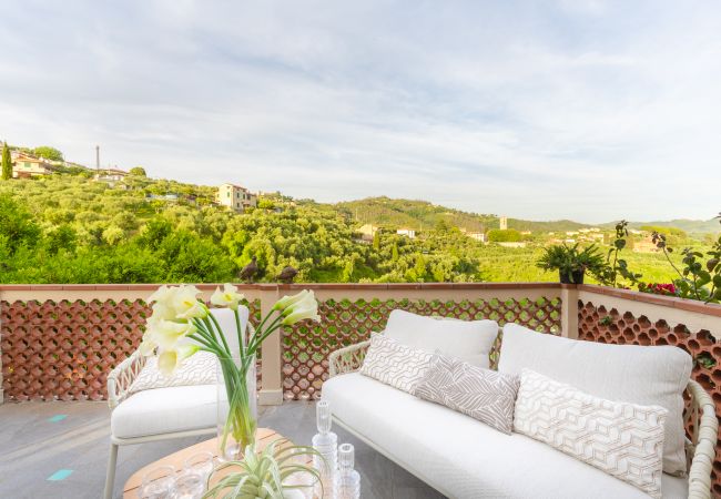 Villa i Massarosa - Smart and Convenient Sea View Villa with Pool in Lucca Villa i Massarosa - Smart and Convenient Sea View Villa with Pool in Lucca