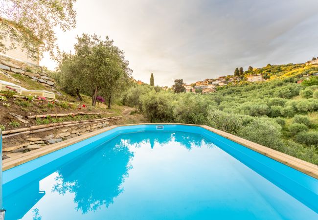 Villa i Massarosa - Smart and Convenient Sea View Villa with Pool in Lucca Villa i Massarosa - Smart and Convenient Sea View Villa with Pool in Lucca