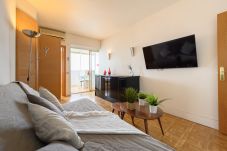 Lägenhet i Madrid - Piso de 2 Dormitorios con Vistas a la Ciudad – Confort y Estilo en Madrid