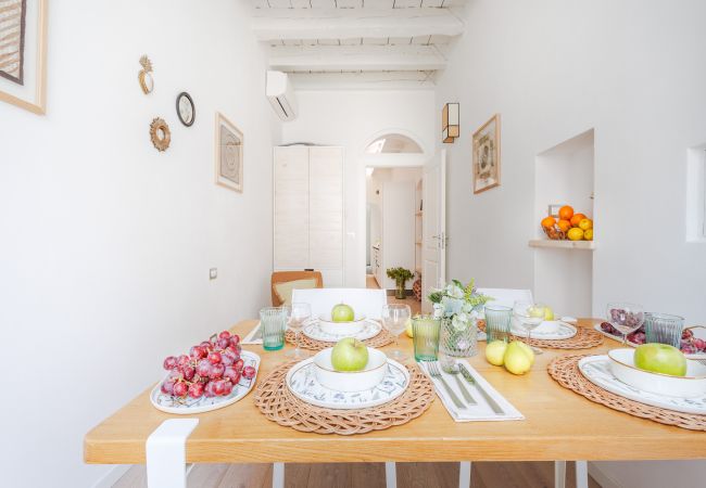 Lägenhet i Lucca - Smart and Convenient Fully Air Conditioned Apartment  Lägenhet i Lucca - Smart and Convenient Fully Air Conditioned Apartment