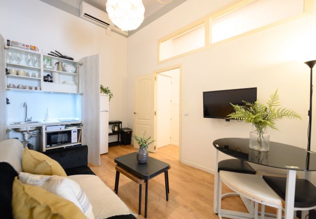 Lägenhet i Madrid - Apartamento de 1 dormitorio con balcón en el corazón de Madrid.Temporal Lägenhet i Madrid - Apartamento de 1 dormitorio con balcón en el corazón de Madrid.Temporal