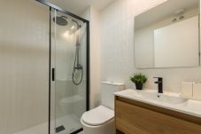 Studio i San Sebastián de los Reyes - Estudio con terraza privada y piscina -gimnasio- coworking en Madrid