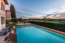 Villa i Vecchiano - Luxury Contemporary Villa with Private Pool 