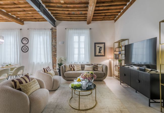 Lägenhet i Lucca - Contemporary 3 Bedrooms Luxury Apartment in Lucca