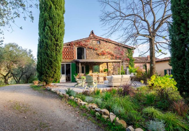 Villa i San Lorenzo di Moriano - Cosy 3 Bedroom Farmhouse on the Hills of Lucca