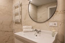 Lägenhet i Valencia / València - Valencia Urban Suite VI | 4 Viajeros| A/C & Wi-Fi | Cerca del Centro