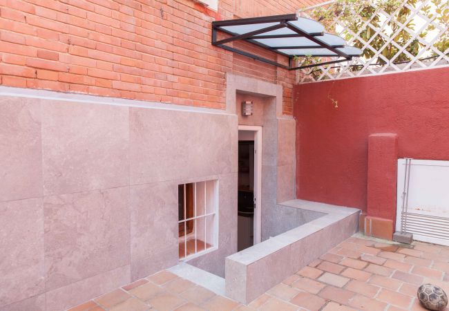 公寓 在 Madrid - GARDEN House Downtown MADRID CENTRO-IFEMA-AEROPUERTO. 2 ROOMS 6 PAX GARDEN 公寓 在 Madrid - GARDEN House Downtown MADRID CENTRO-IFEMA-AEROPUERTO. 2 ROOMS 6 PAX GARDEN