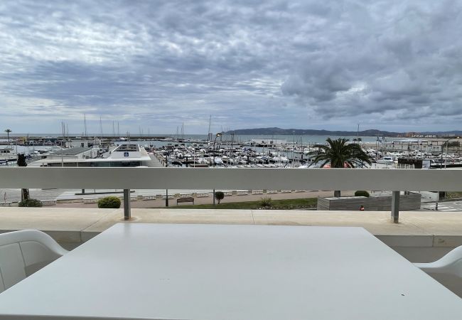  在 Estartit - MARINA 2C
