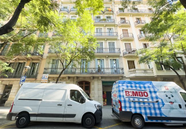 公寓 在 Barcelona - 漂亮的公寓,设有大型私人露台,毗邻巴塞罗那Passeig de Gracia 公寓 在 Barcelona - 漂亮的公寓,设有大型私人露台,毗邻巴塞罗那Passeig de Gracia