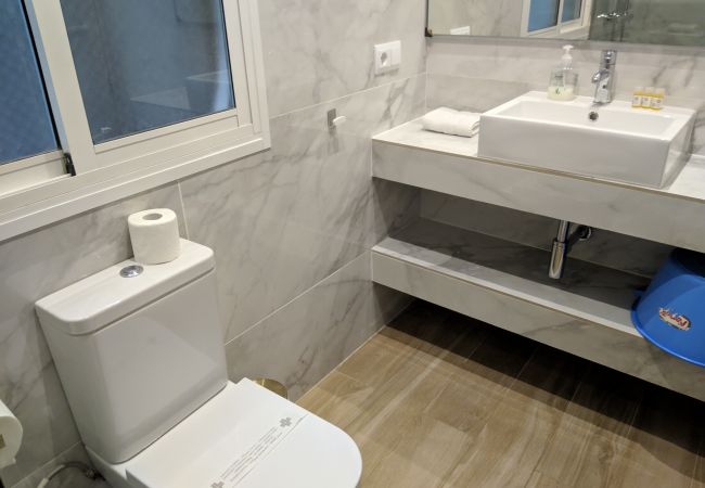 公寓 在 Barcelona - SANT ANTONI,巴塞罗那不错,安静,位于市中心的度假屋 公寓 在 Barcelona - SANT ANTONI,巴塞罗那不错,安静,位于市中心的度假屋