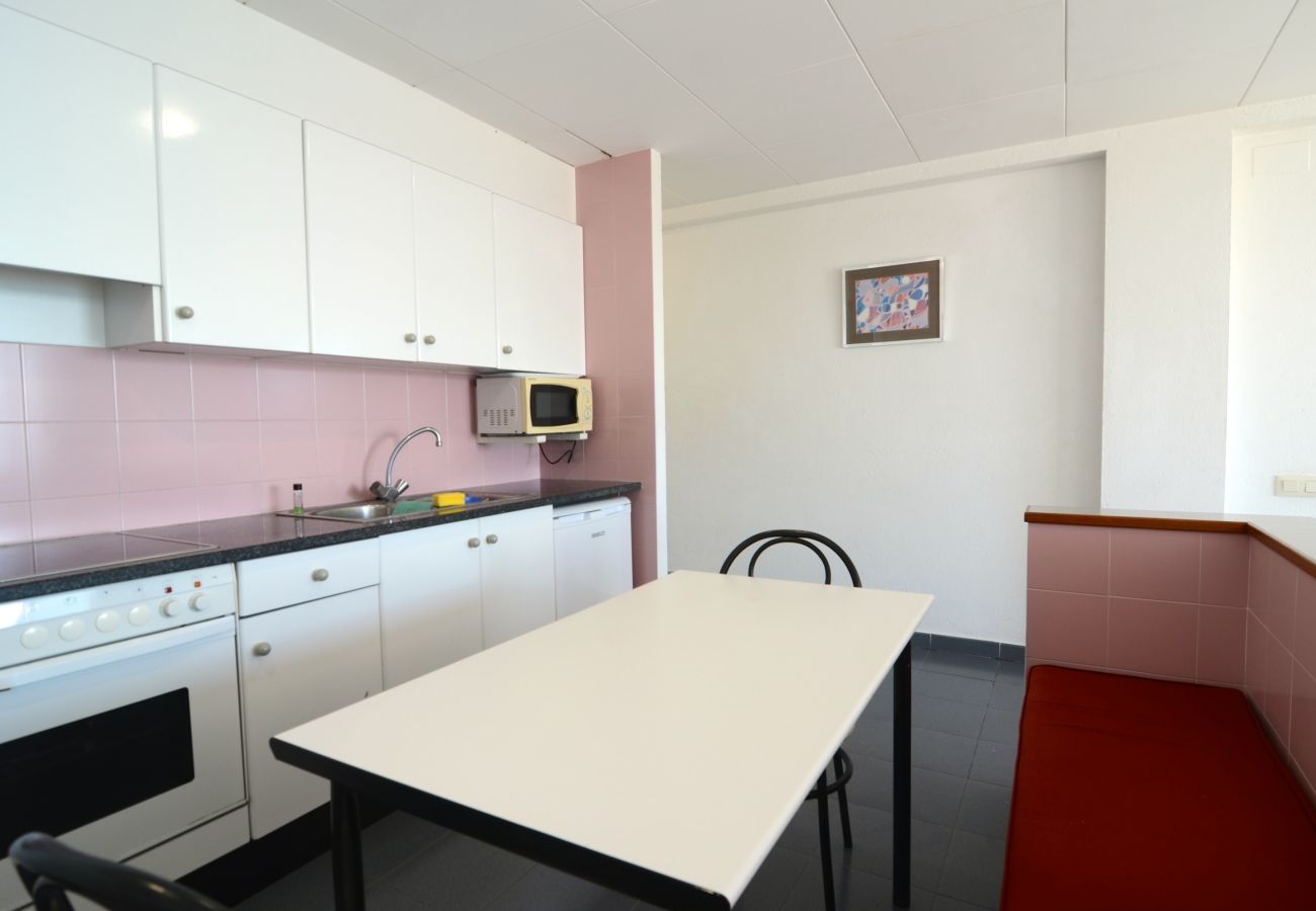 工作室 在 Estartit - NAUTIC ESTUDI BX-3 工作室 在 Estartit - NAUTIC ESTUDI BX-3