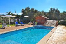 庄园 在 Muro - Son Lleig 001 encantadora villa con piscina privada, jardín, zona chill out y WiFi 