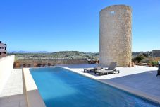 房屋 在 Muro - Sa Riba 021 magnífica villa con piscina privada, barbacoa, terraza y WiFi