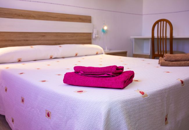 房屋 在 Muro - Marimar 039 fantástica casa ideal grupos con piscina, aire acondicionado, barbacoa y WiFi 房屋 在 Muro - Marimar 039 fantástica casa ideal grupos con piscina, aire acondicionado, barbacoa y WiFi