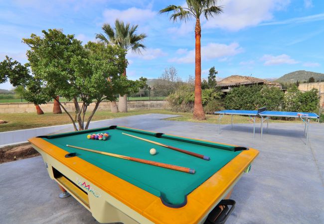 庄园 在 Sa Pobla - Can Mussol 040 magnifica villa con piscina privada, gran jardín, zona infantil, billar, ping pong y WiFi 庄园 在 Sa Pobla - Can Mussol 040 magnifica villa con piscina privada, gran jardín, zona infantil, billar, ping pong y WiFi