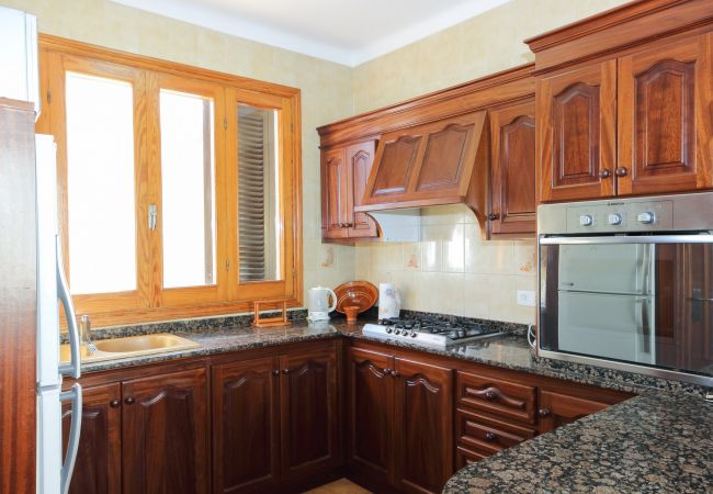 房屋 在 Son Serra de Marina - Casa Embat 045 fantástica casa con vistas al mar, terraza, barbacoa y kayaks 房屋 在 Son Serra de Marina - Casa Embat 045 fantástica casa con vistas al mar, terraza, barbacoa y kayaks