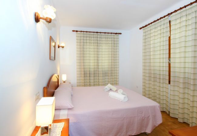 房屋 在 Son Serra de Marina - Casa Embat 045 fantástica casa con vistas al mar, terraza, barbacoa y kayaks 房屋 在 Son Serra de Marina - Casa Embat 045 fantástica casa con vistas al mar, terraza, barbacoa y kayaks