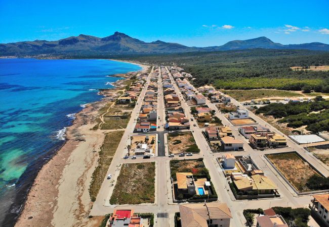 房屋 在 Son Serra de Marina - Casa Embat 045 fantástica casa con vistas al mar, terraza, barbacoa y kayaks 房屋 在 Son Serra de Marina - Casa Embat 045 fantástica casa con vistas al mar, terraza, barbacoa y kayaks