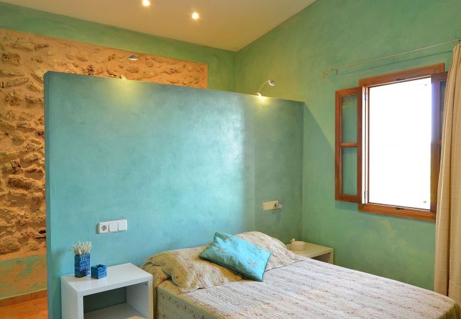 庄园 在 Llubi - Son Barraquer 047 tradicional finca con piscina y magnífico jardín 庄园 在 Llubi - Son Barraquer 047 tradicional finca con piscina y magnífico jardín