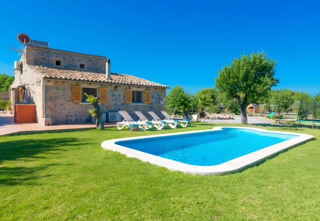  在 Alcúdia - Can Roig 113 fantástica finca con piscina privada, jardín, zona infantil y aire acondicionado