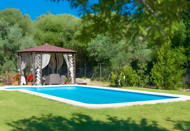 庄园 在 Alcudia - Can Roig 113 fantástica finca con piscina privada, jardín, zona infantil y aire acondicionado 庄园 在 Alcudia - Can Roig 113 fantástica finca con piscina privada, jardín, zona infantil y aire acondicionado