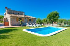 庄园 在 Alcudia - Can Roig 113 fantástica finca con piscina privada, jardín, zona infantil y aire acondicionado