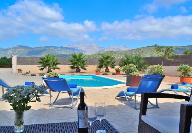  在 Campanet - Can Melis 149 fantástica villa con piscina privada, aire acondicionado, terraza, jardín y barbacoa