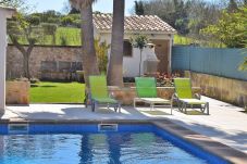 房屋 在 Llubi - Desaigüa 167 fantástica villa con piscina privada, aire acondicionado, jardín, terraza y barbacoa