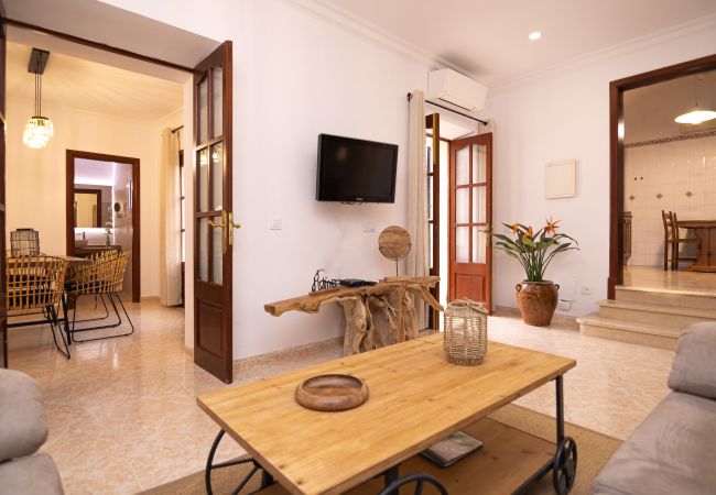 房屋 在 Buger - Ca n'Aina Canta 064 acogedora casa de pueblo con piscina privada, terraza, barbacoa y aire acondicionado 房屋 在 Buger - Ca n'Aina Canta 064 acogedora casa de pueblo con piscina privada, terraza, barbacoa y aire acondicionado