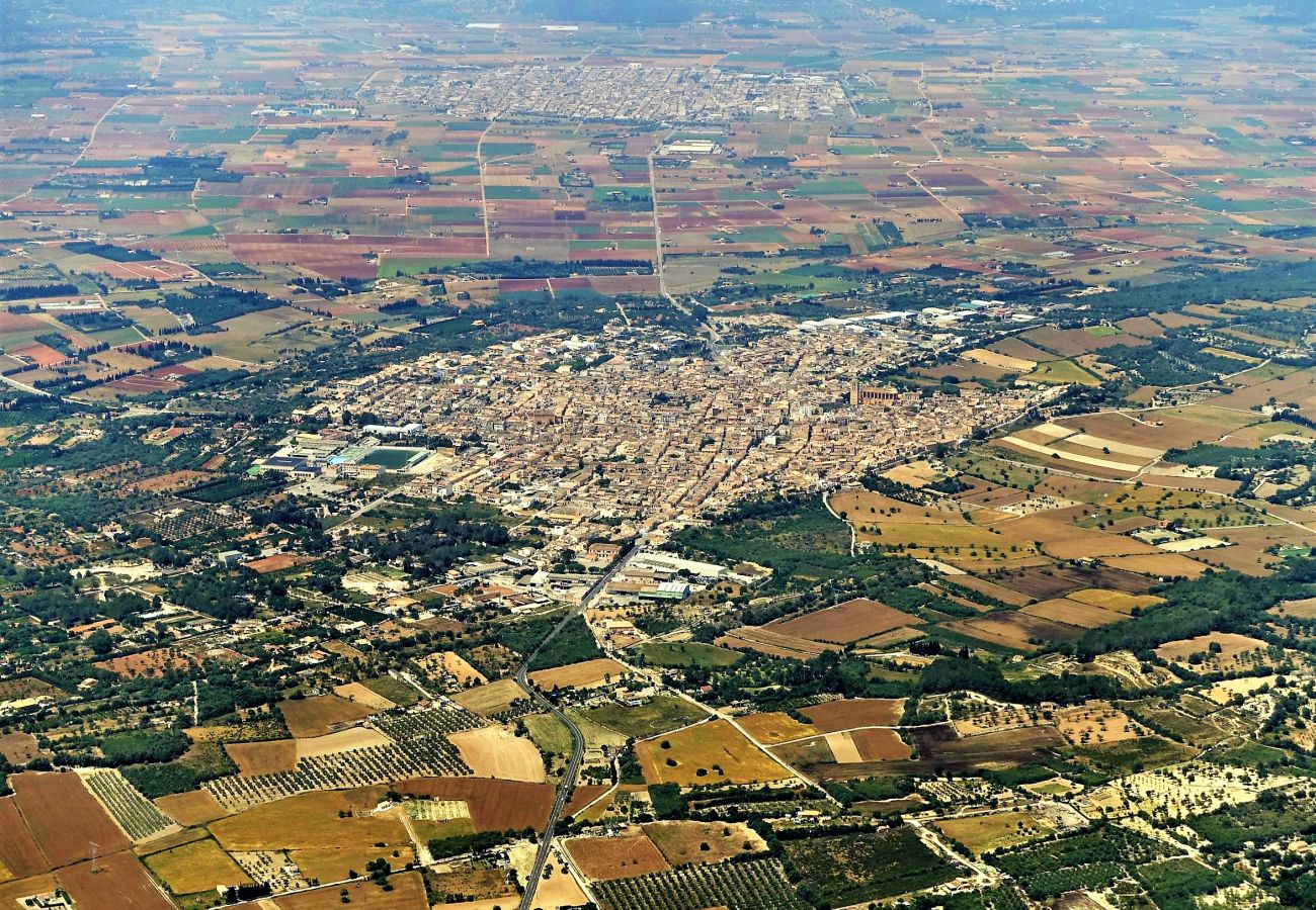 房屋 在 Muro - Cas Barber 226 fantástica villa con piscina privada, terraza, barbacoa y WiFi 房屋 在 Muro - Cas Barber 226 fantástica villa con piscina privada, terraza, barbacoa y WiFi