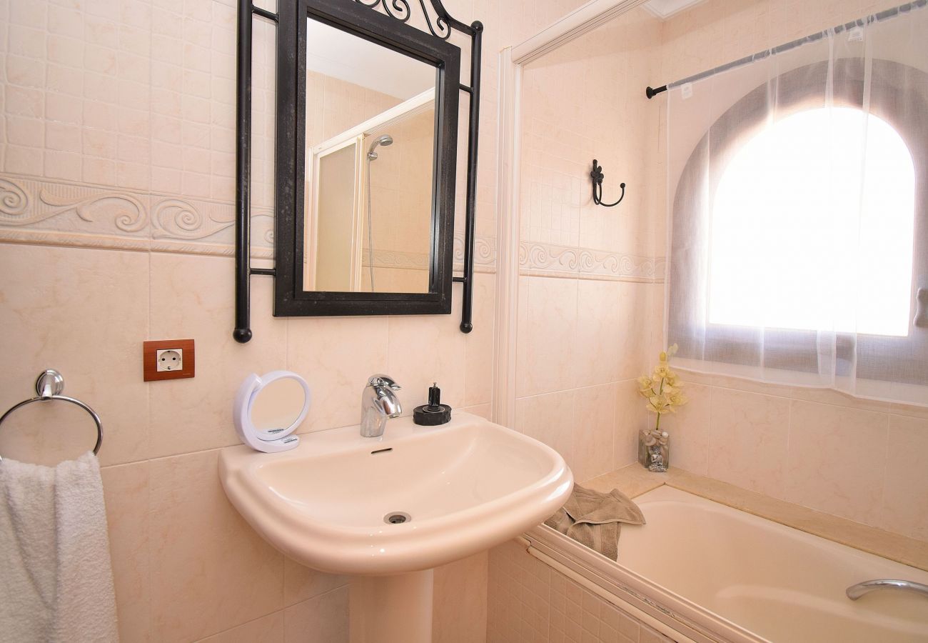 房屋 在 Muro - Cas Barber 226 fantástica villa con piscina privada, terraza, barbacoa y WiFi 房屋 在 Muro - Cas Barber 226 fantástica villa con piscina privada, terraza, barbacoa y WiFi