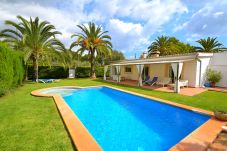 庄园 在 Cala Murada - Can Pep 190 fantástica villa con piscina, terraza, jardín y aire acondicionado