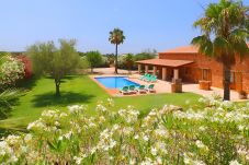 庄园 在 Campos - Sa Vinya 405 fantástica finca rústica con piscina privada, terraza, jardín y aire acondicionado