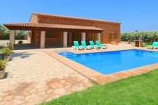 庄园 在 Campos - Sa Vinya 405 fantástica finca rústica con piscina privada, terraza, jardín y aire acondicionado