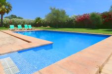 庄园 在 Campos - Sa Vinya 405 fantástica finca rústica con piscina privada, terraza, jardín y aire acondicionado