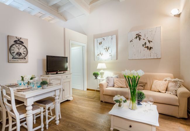 在 Lucca - CASA GIUSTINA Smart Ground Floor Flat inside Lucca