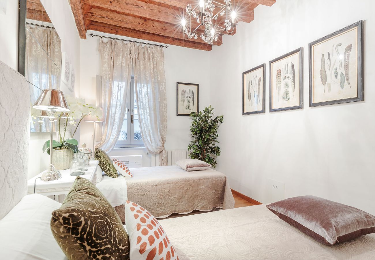 公寓 在 Lucca - ARIAS APARTMENT in the iconic Piazza San Michele 公寓 在 Lucca - ARIAS APARTMENT in the iconic Piazza San Michele