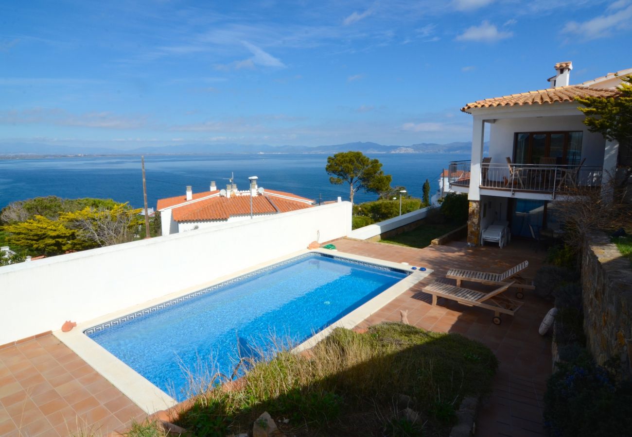 别墅 在 L'Escala - VILLA GARBINELL