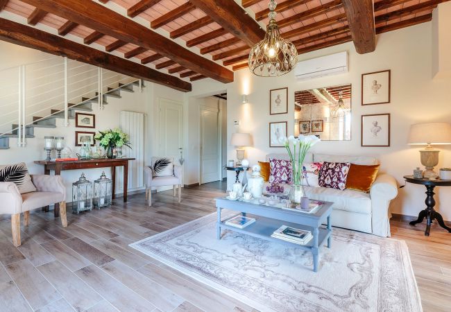 别墅 在 Capannori - VILLA PEMOLA a Luxury Farmhouse with Garden and bikes in Lucca Town 别墅 在 Capannori - VILLA PEMOLA a Luxury Farmhouse with Garden and bikes in Lucca Town