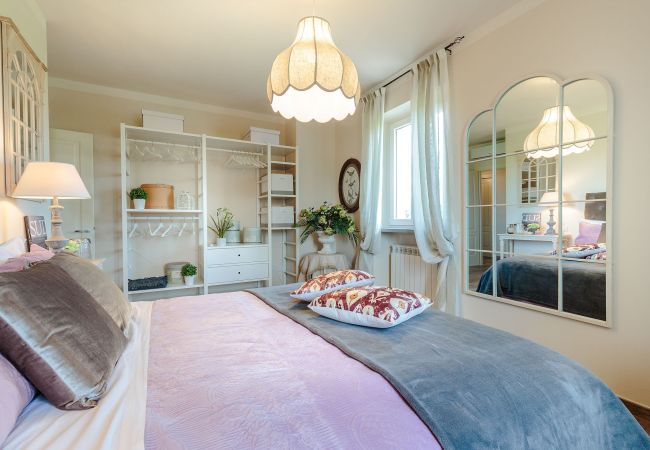 别墅 在 Capannori - VILLA PEMOLA a Luxury Farmhouse with Garden and bikes in Lucca Town 别墅 在 Capannori - VILLA PEMOLA a Luxury Farmhouse with Garden and bikes in Lucca Town