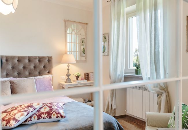 别墅 在 Capannori - VILLA PEMOLA a Luxury Farmhouse with Garden and bikes in Lucca Town 别墅 在 Capannori - VILLA PEMOLA a Luxury Farmhouse with Garden and bikes in Lucca Town