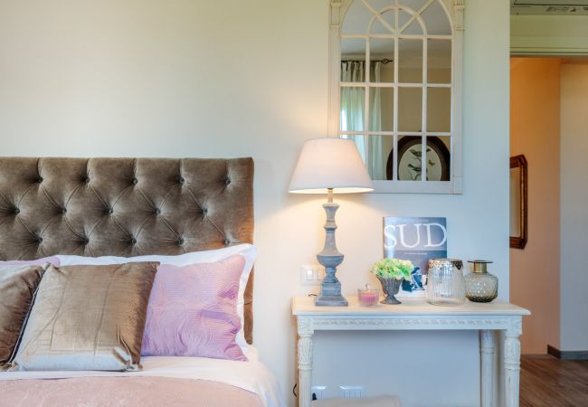 别墅 在 Capannori - VILLA PEMOLA a Luxury Farmhouse with Garden and bikes in Lucca Town 别墅 在 Capannori - VILLA PEMOLA a Luxury Farmhouse with Garden and bikes in Lucca Town